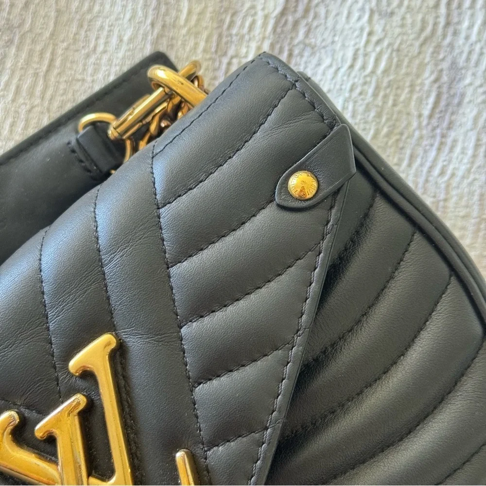 Louis Vuitton Wave Black Quilted Shoulder/Crossbody Bag, Authentic - Picture 14 of 16